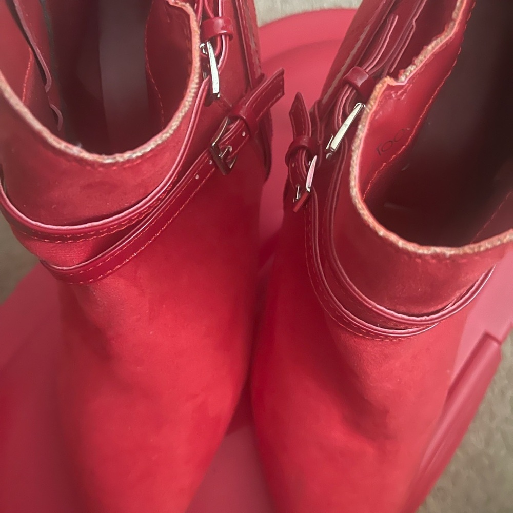 MeToo Ladies Red Hot Suede Ankle Boots